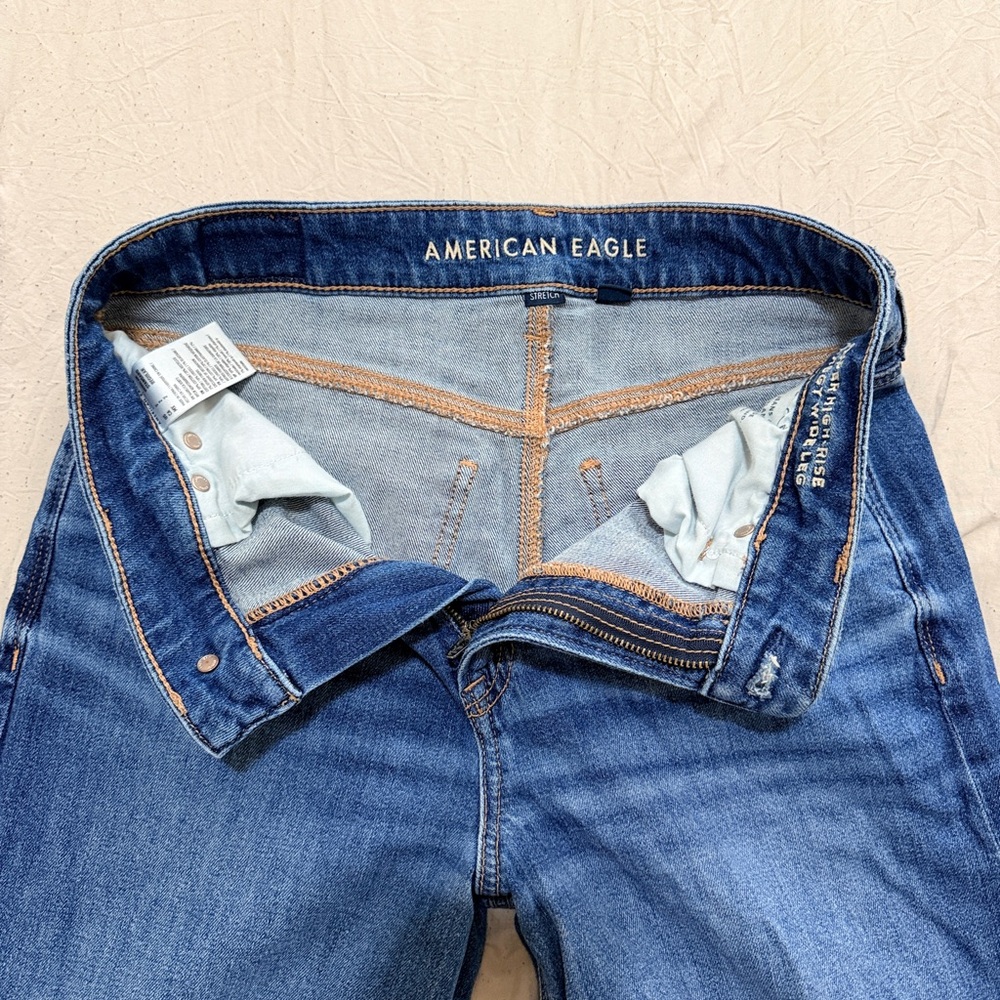 American Eagle Outfitters Blue Flare Jeans - Picture 3 of 3